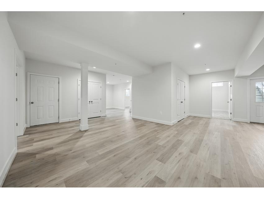 Lancaster Uphill - THREE GENERATIONAL HOME